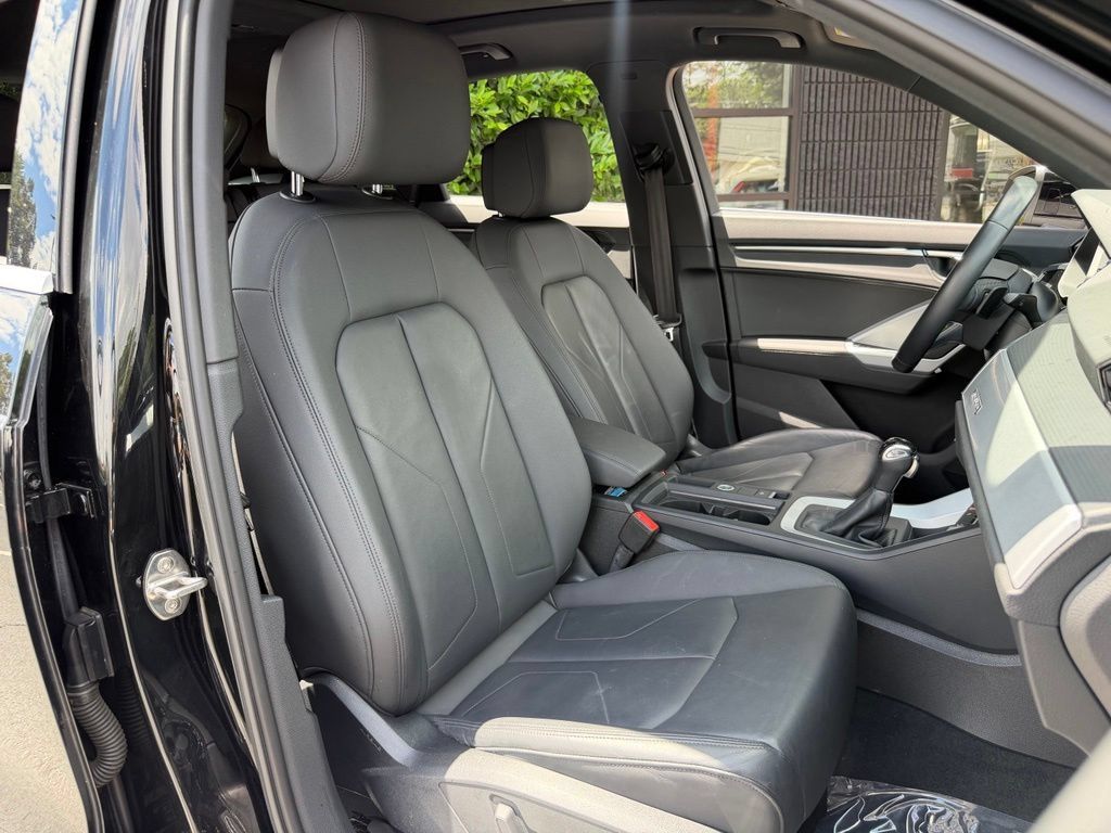 Used 2021 Audi Q3 2.0T Premium w/ Convenience Package AWD/4WD image 33