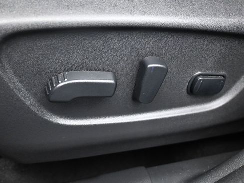 Used 2021 Nissan Rogue Sport SV image 12