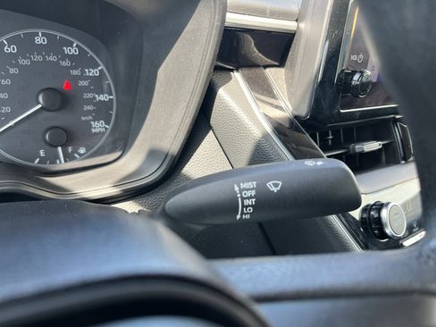 Used 2023 Toyota Corolla LE image 12