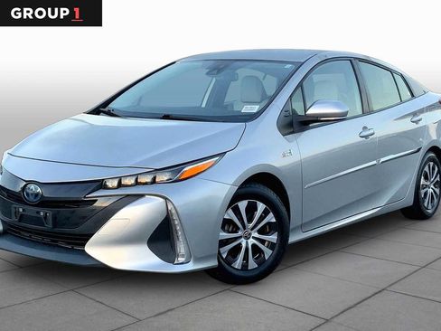 Used 2021 Toyota Prius Prime XLE FWD image 1