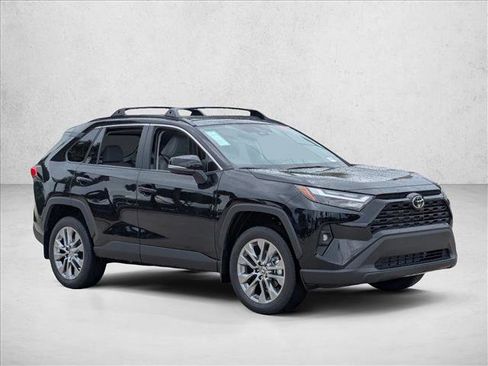 Used 2025 Toyota RAV4 XLE Premium w/ Weather Package image 7