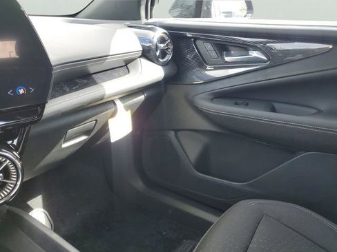 New 2025 Chevrolet Blazer EV LT FWD image 24