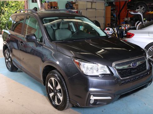 Used 2018 Subaru Forester 2.5i Limited image 4