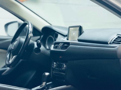 Used 2016 MAZDA MAZDA6 Touring image 2