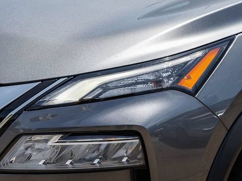 Used 2023 Nissan Rogue SV w/ SV Premium B Package FWD image 8