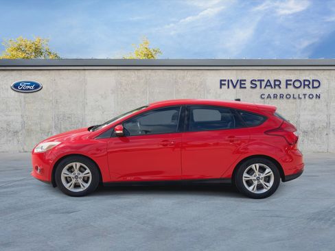 Used 2014 Ford Focus SE FWD image 5
