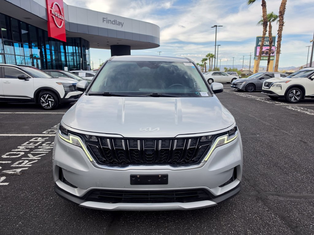 Used 2022 Kia Carnival LX FWD image 3