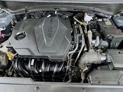 Used 2024 Kia Sportage LX image 32