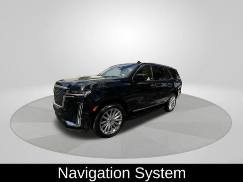 Used 2023 Cadillac Escalade Premium Luxury w/ Performance Package image 3