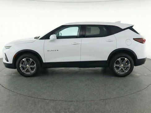 Used 2025 Chevrolet Blazer LT FWD image 5