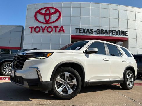 Used 2024 Honda Pilot EX-L image 2