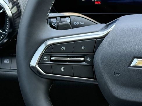 New 2026 Chevrolet Equinox LT FWD image 13