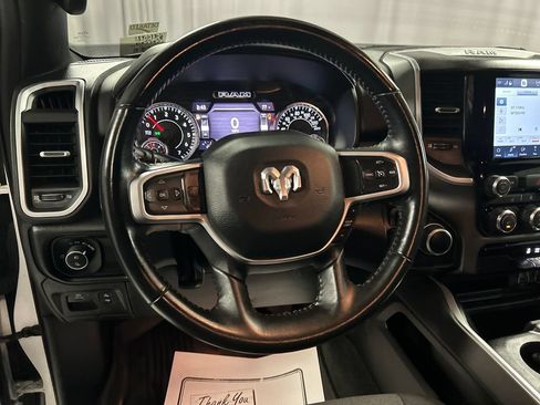 Used 2022 RAM 1500 Big Horn AWD/4WD image 15