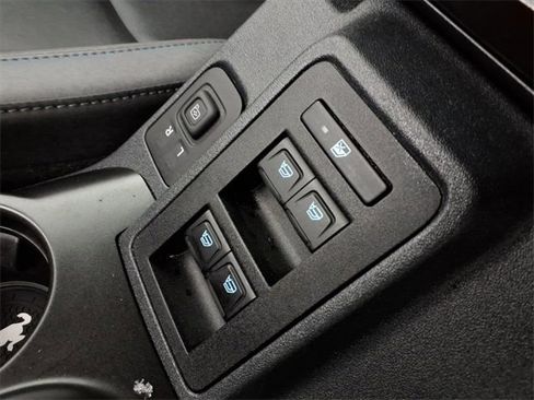 Used 2021 Ford Bronco Black Diamond w/ Sasquatch Package image 19