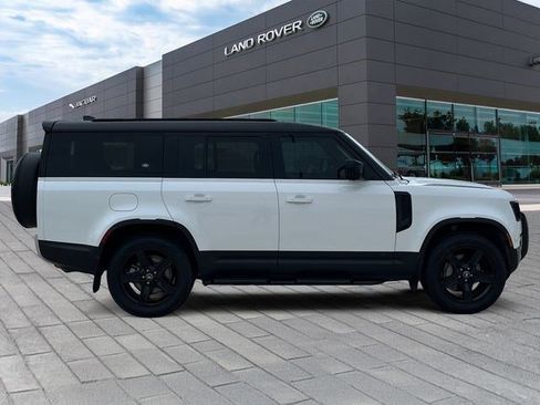 Used 2023 Land Rover Defender 130 SE AWD/4WD image 6