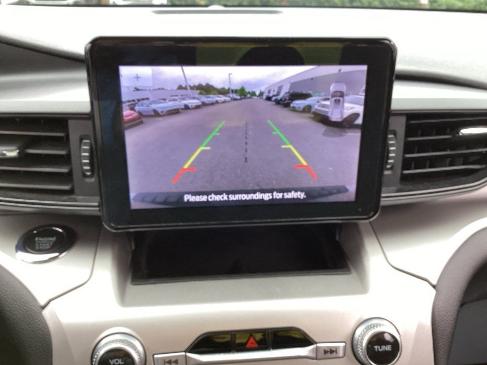 Used 2022 Ford Explorer XLT AWD/4WD image 23
