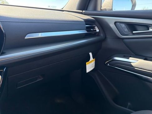 New 2026 Chevrolet Traverse LT w/ Driver Confidence Package image 32