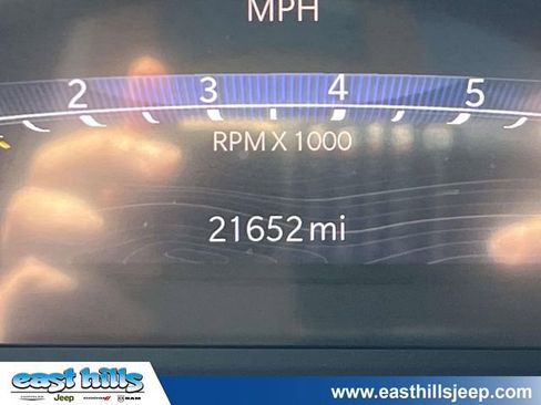 Used 2023 Jeep Grand Cherokee L Limited AWD/4WD image 31