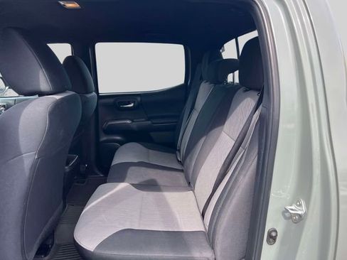 Certified 2023 Toyota Tacoma TRD Off-Road image 15