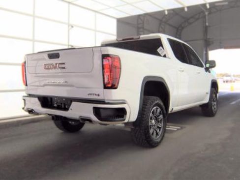 Used 2025 GMC Sierra 1500 AT4 AWD/4WD image 2