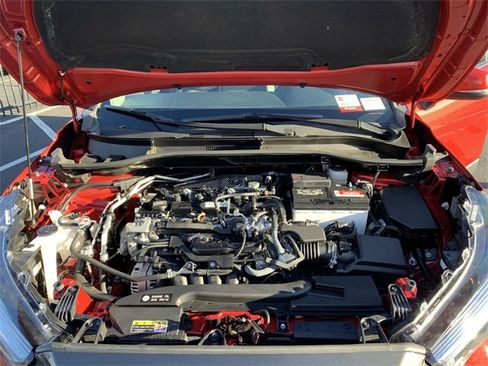 Used 2023 Toyota Corolla Cross XLE image 16