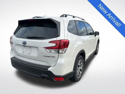 Used 2022 Subaru Forester Premium w/ Popular Package #1 image 7