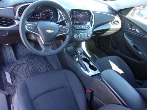 Used 2024 Chevrolet Malibu RS w/ LPO, Floor Liner Package image 9
