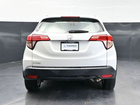 Used 2018 Honda HR-V LX image 6