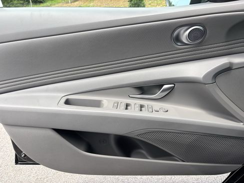 New 2025 Hyundai Elantra Sport image 10