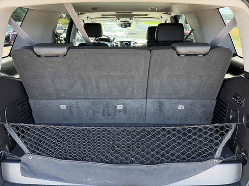 Used 2017 GMC Yukon SLT w/ HD Trailering Package AWD/4WD image 20
