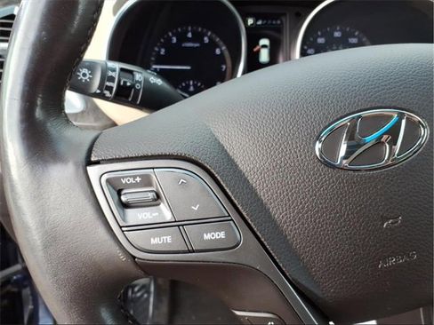 Used 2017 Hyundai Santa Fe Sport image 15