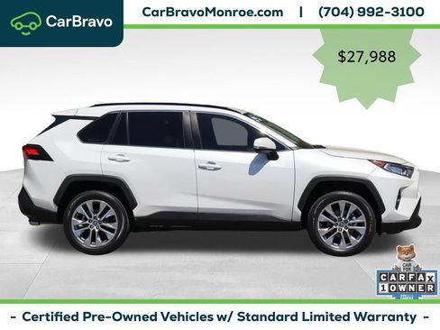 Used 2021 Toyota RAV4 XLE Premium FWD image 8