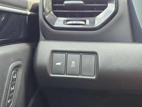 Certified 2024 Honda Pilot Touring image 30