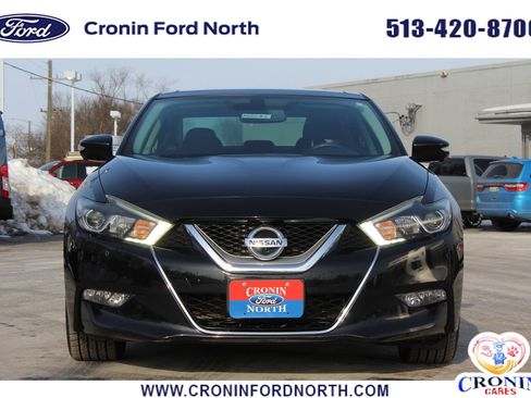 Used 2017 Nissan Maxima Platinum image 2