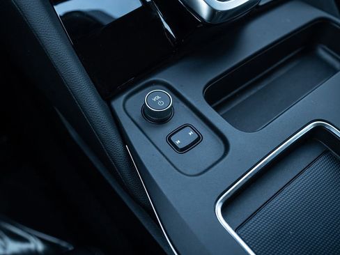 Certified 2026 Acura MDX SH-AWD image 37