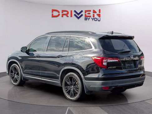 Used 2021 Honda Pilot Special Edition image 3
