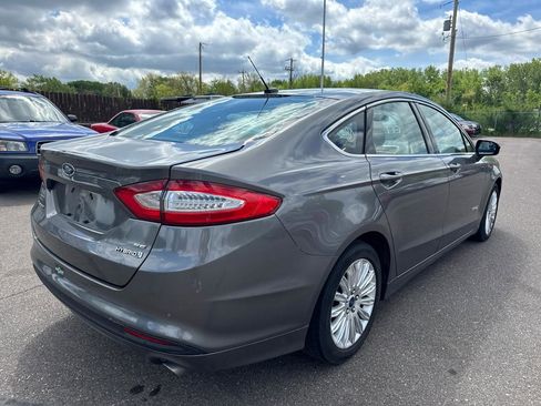 Used 2014 Ford Fusion SE w/ Equipment Group 502A FWD image 5