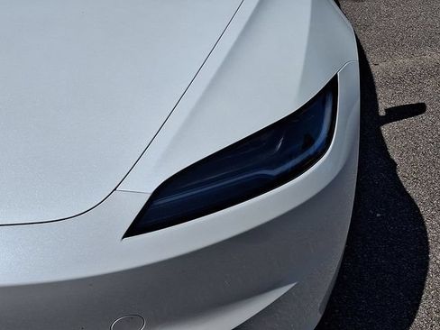 Used 2025 Tesla Model 3 Long Range RWD image 9