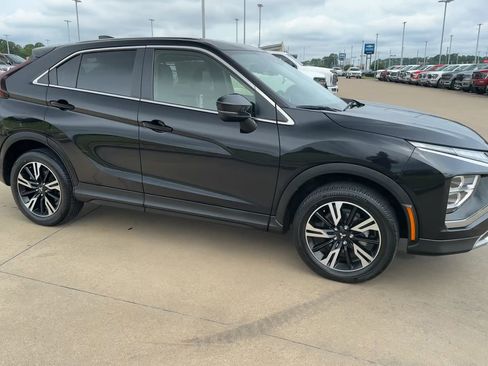 Used 2024 Mitsubishi Eclipse Cross SE image 2