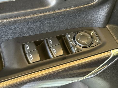 Used 2020 Chevrolet Silverado 3500 LTZ w/ LTZ Plus Package AWD/4WD image 13