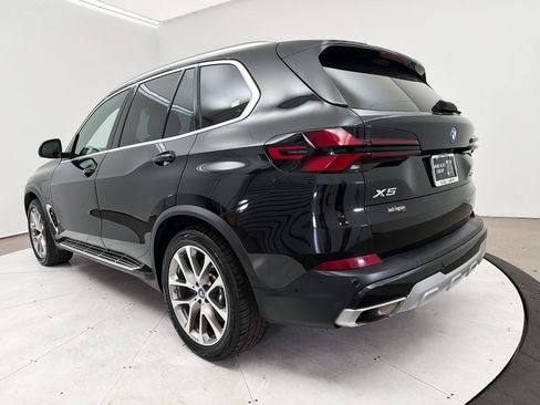 Used 2024 BMW X5 xDrive50e AWD/4WD image 15
