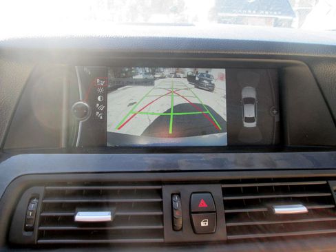 Used 2011 BMW 528i Sedan image 27