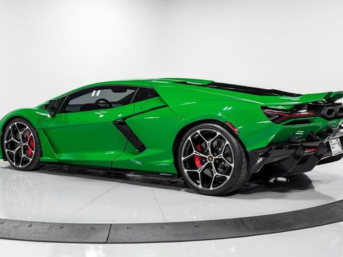 Used 2024 Lamborghini Revuelto AWD/4WD image 5