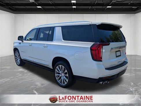 Used 2023 GMC Yukon XL Denali AWD/4WD image 3