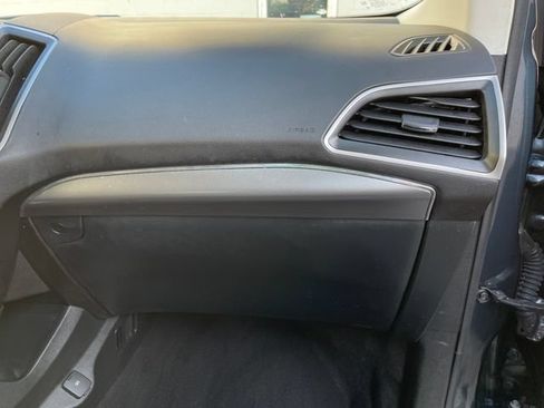 Used 2024 Ford Edge SEL w/ Sport Appearance Package AWD/4WD image 37