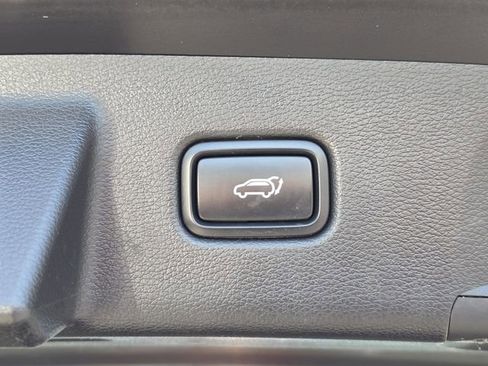 Certified 2022 Kia Telluride EX w/ EX Premium Package AWD/4WD image 21