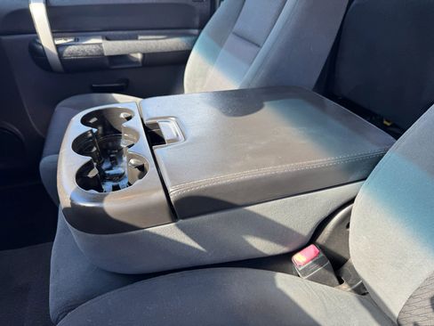 Used 2009 GMC Sierra 1500 SLE w/ Pro Grade Package AWD/4WD image 20