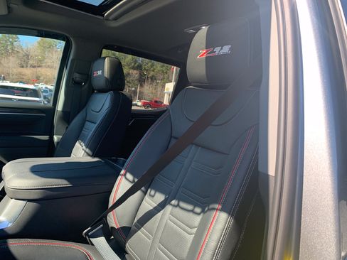 New 2025 Chevrolet Silverado 1500 RST AWD/4WD image 12