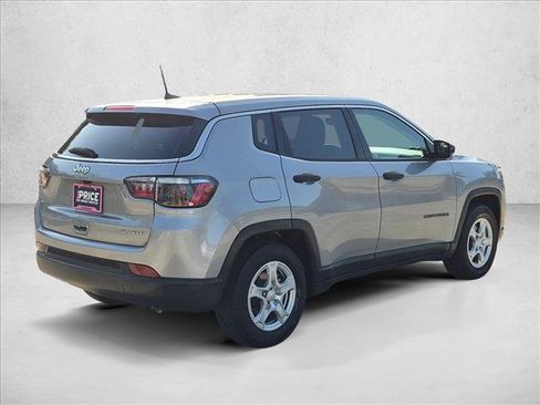 Used 2022 Jeep Compass Sport FWD image 5