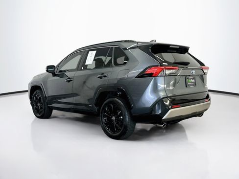 Used 2022 Toyota RAV4 SE w/ Convenience Package AWD/4WD image 5